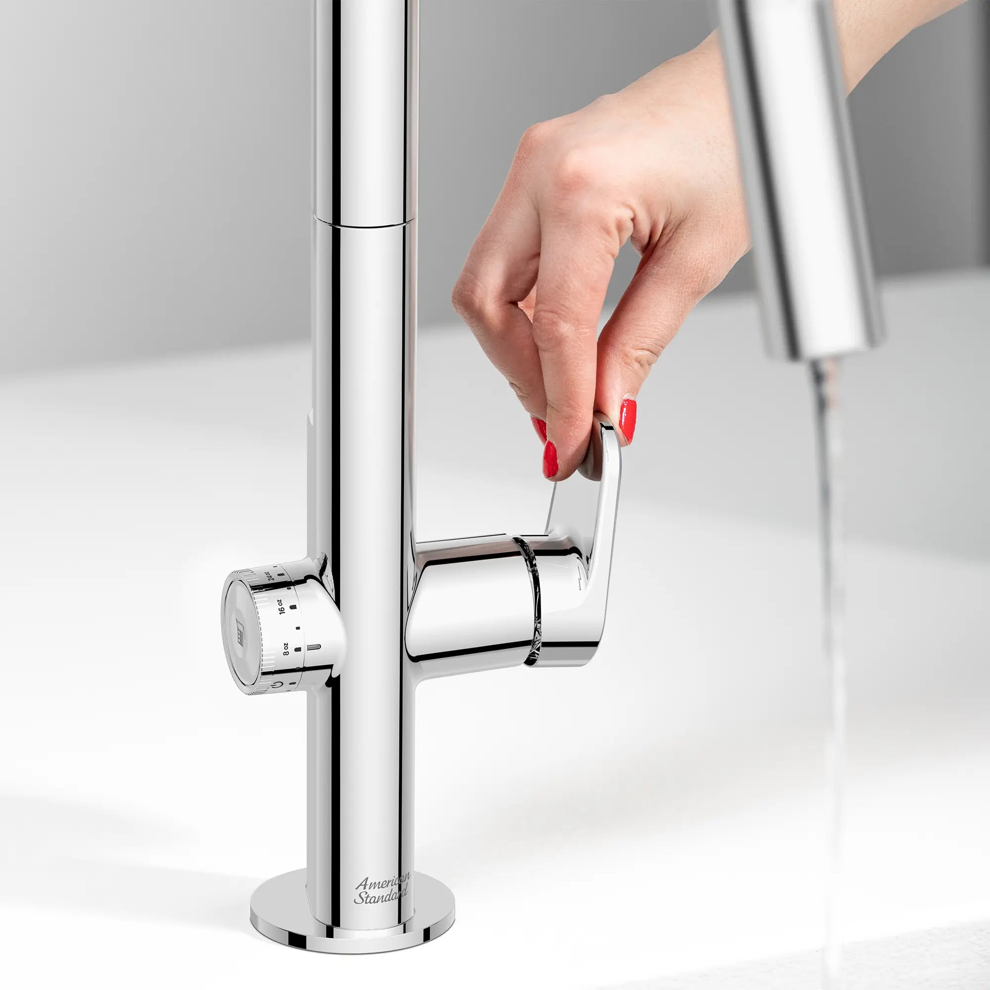 Beale MeasureFill 2-Handle Pull-Down Dual Spray Kitchen Faucet 1.5 gpm/5.7 L/min With MeasureFill Dial // POLISHED CHROME // 166557_Beale_Lifestyle_4931360.002_0002_May2023_0_CDNwebp.webp