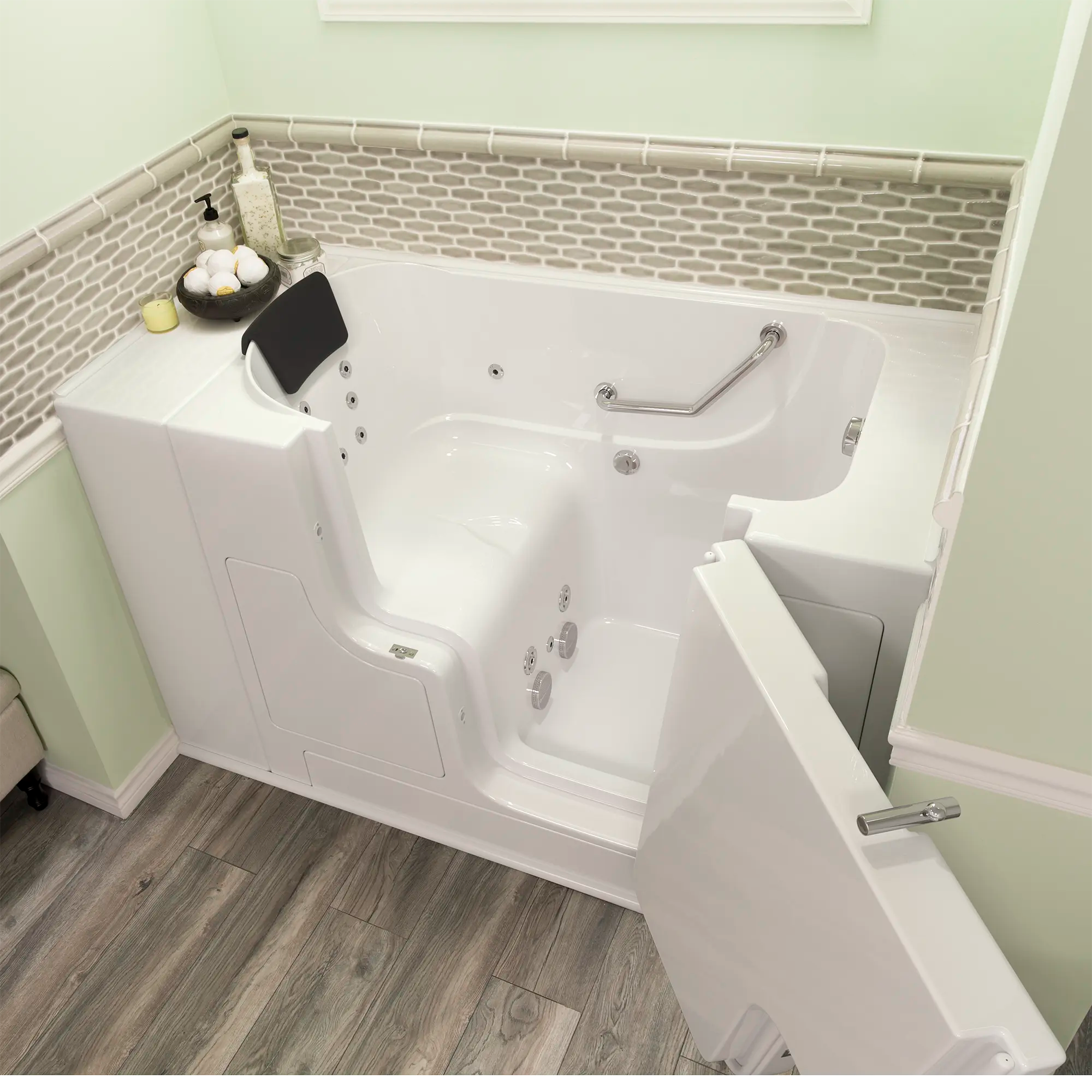 Gelcoat Premium Series 30 x 52 -Inch Walk-in Tub With Whirlpool System - Right-Hand Drain // WHITE // 166848_3052OD_105_WRW_2017_sq_0_CDNwebp.webp