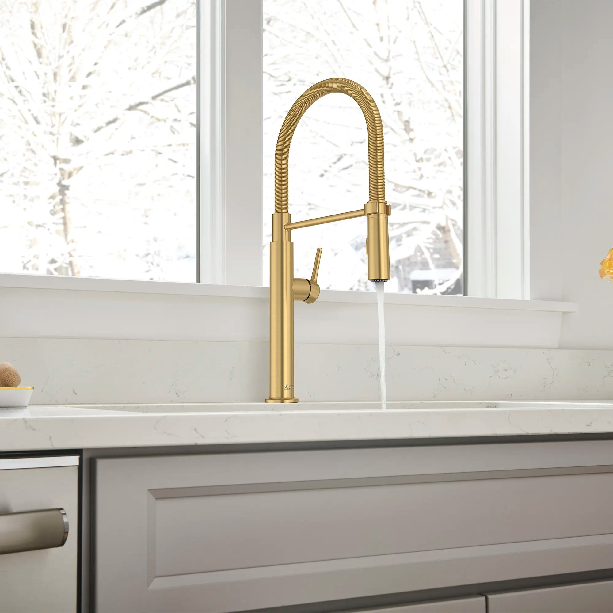 Studio® S Semi-Pro Pull-Down Dual Spray Kitchen Faucet With Spring Spout // BRUSHED COOL SUNRISE // 169316_StudioS_EnvironmentCloseUp_4803350.GN0_0001_Jun2023_0_CDNwebp.webp