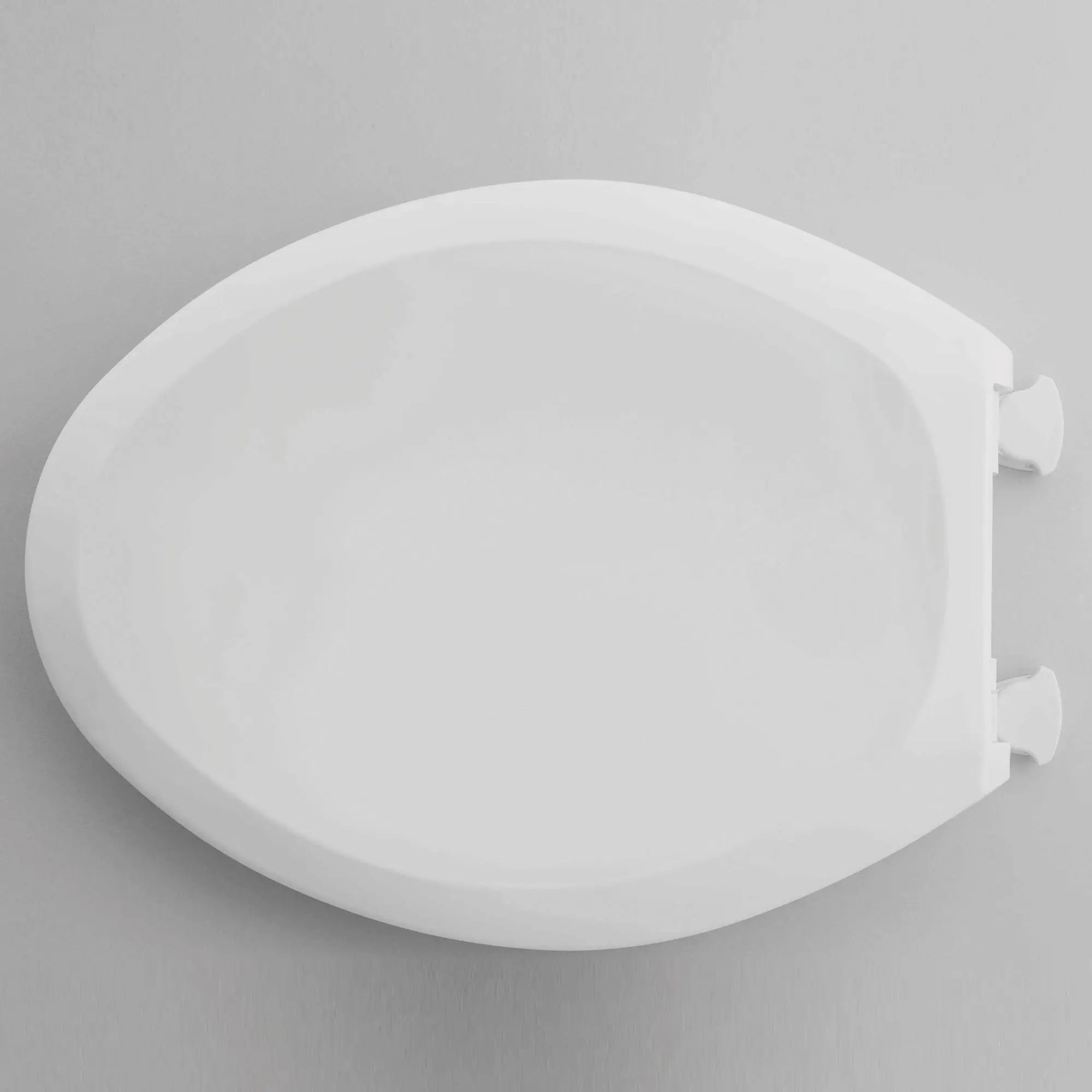 Champion 4 Slow Close Toilet Seat // WHITE // 170143_P-5330010020_0_CDNwebp.webp