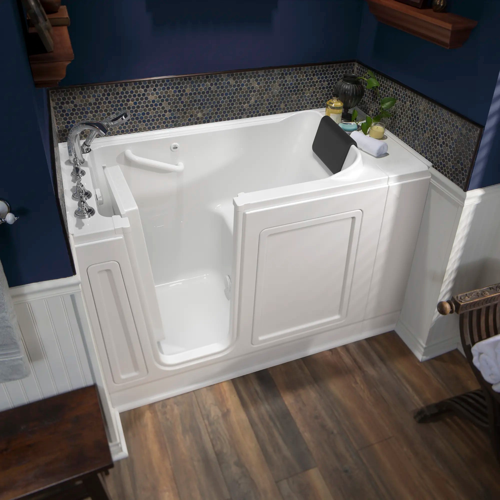 Acrylic Luxury Series 28 x 48-Inch Walk-in Tub With Soaker System - Left-Hand Drain With Faucet // WHITE // 170365_2848_119_SLW_ST4828_LSWH_2017_sq_0_CDNwebp.webp