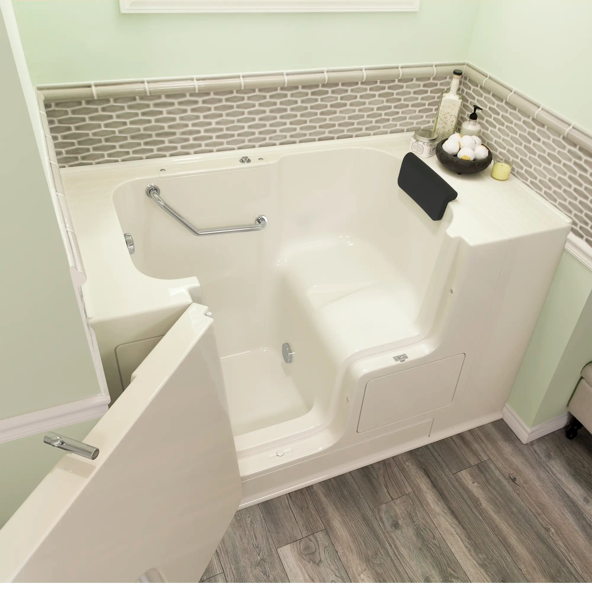Gelcoat Premium Series 32 x 52 -Inch Walk-in Tub With Soaker System - Left-Hand Drain // LINEN // 170474_3252OD_105_SLL_2017_sq_0_CDNwebp.webp