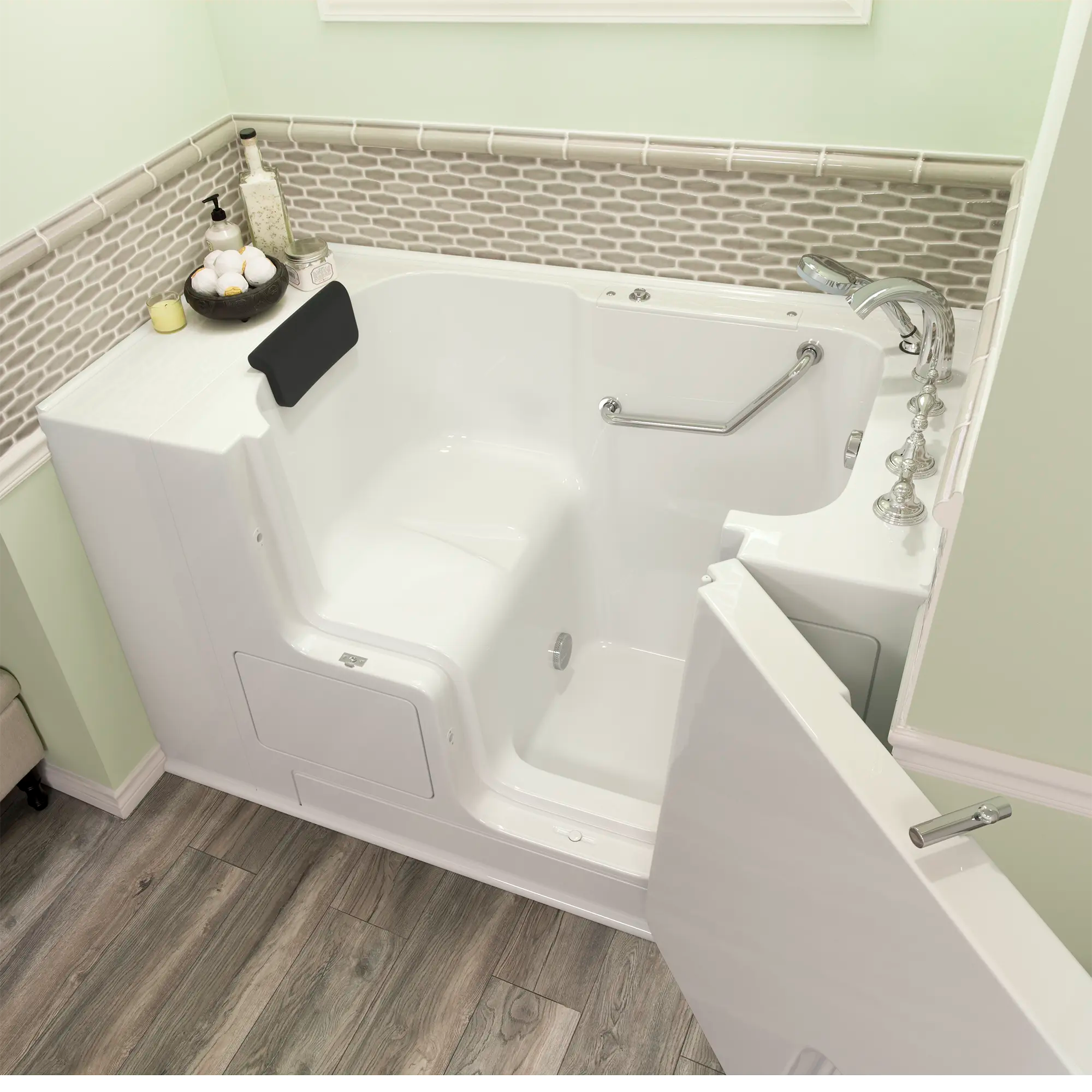 Gelcoat Premium Series 32 x 52 -Inch Walk-in Tub With Soaker System - Right-Hand Drain With Faucet // WHITE // 170497_3252OD_109_SRW_SSOD5232_RSWH_2017_sq_0_CDNwebp.webp