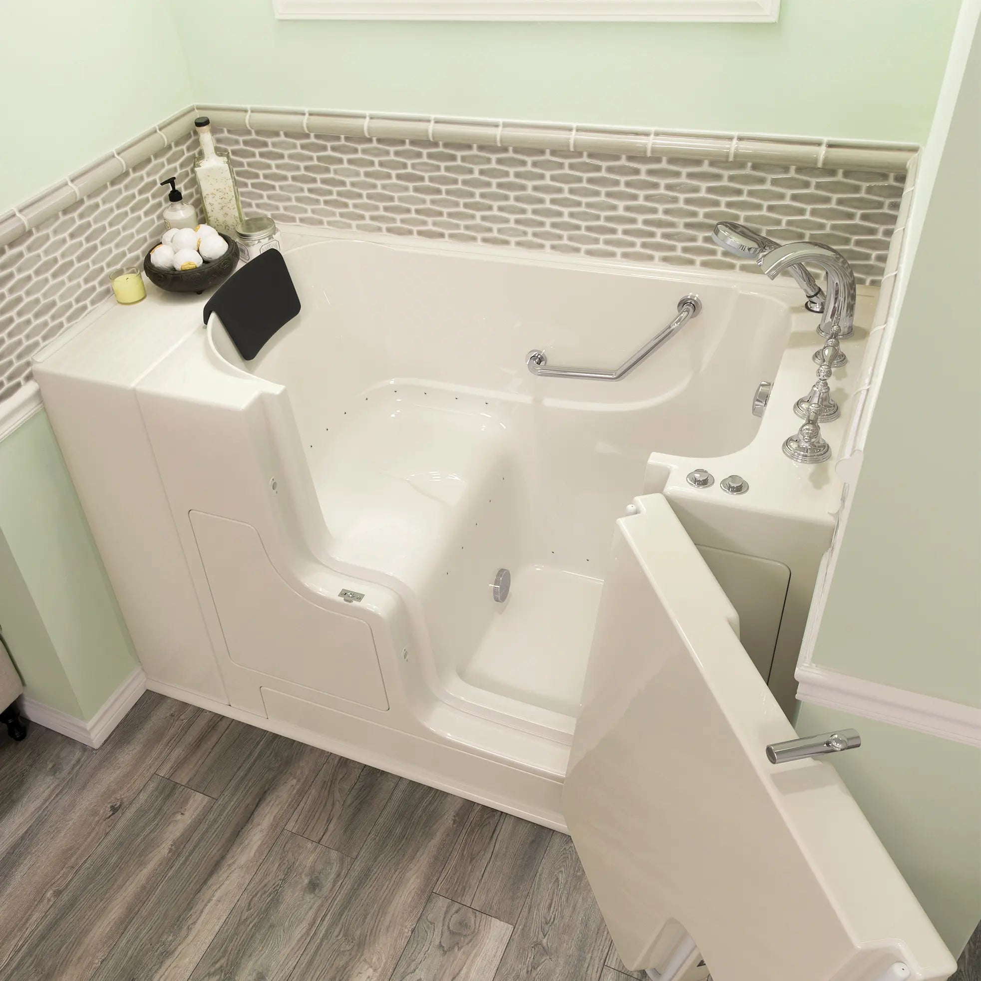 Gelcoat Premium Series 30 x 52 -Inch Walk-in Tub With Air Spa System - Right-Hand Drain With Faucet // LINEN // 171183_3052OD_109_ARL_SSOD5230_RABC_2017_sq_0_CDNwebp.webp