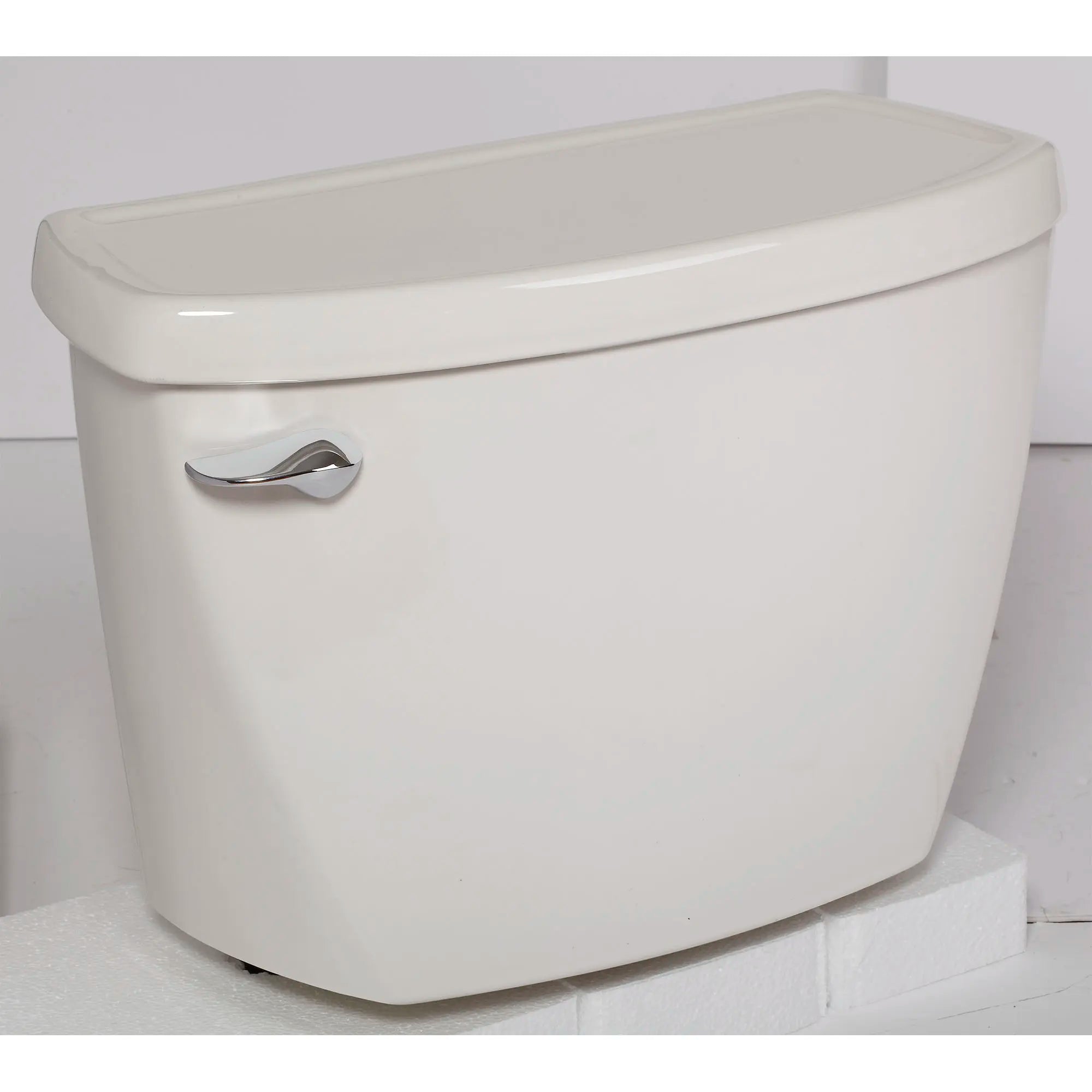 Pressure Assist 1.6 gpf/6.0 Lpf Left-Hand Trip Lever EverClean® Tank // WHITE // 173828_4142016020_0_CDNwebp.webp