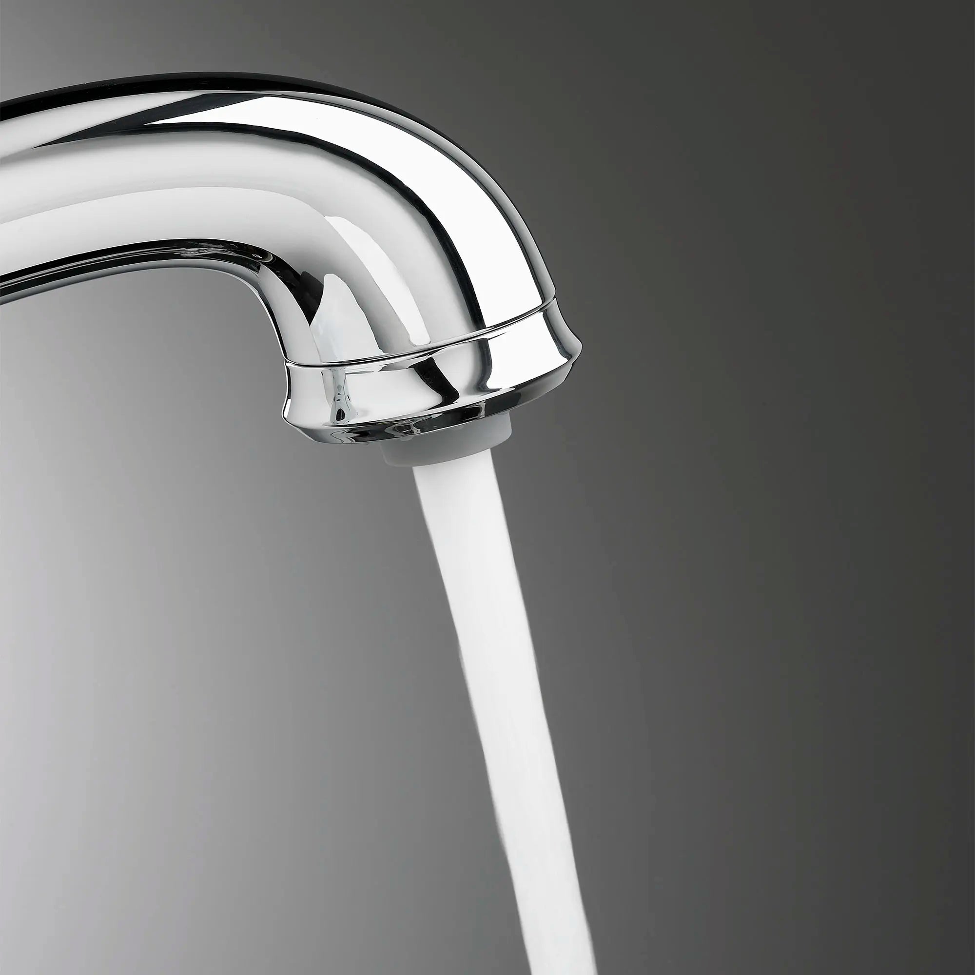 Colony® Soft Single-Handle Pull-Out Dual Spray Kitchen Faucet 2.2 gpm/8.3 L/min // POLISHED CHROME // 174046_4175100002_4_0_CDNwebp.webp