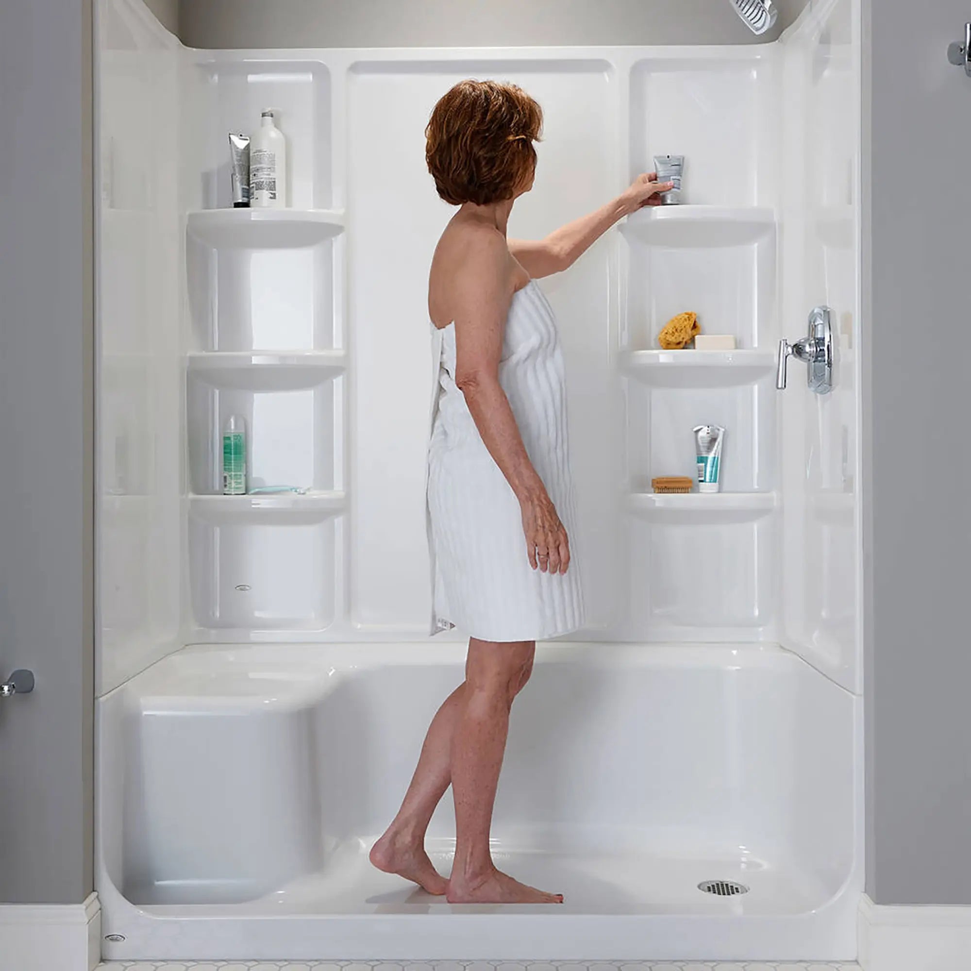 Elevate Seated Shower Base - Right Hand Outlet // ARCTIC // 174525_6030ST3R.011_6_0_CDNwebp.webp