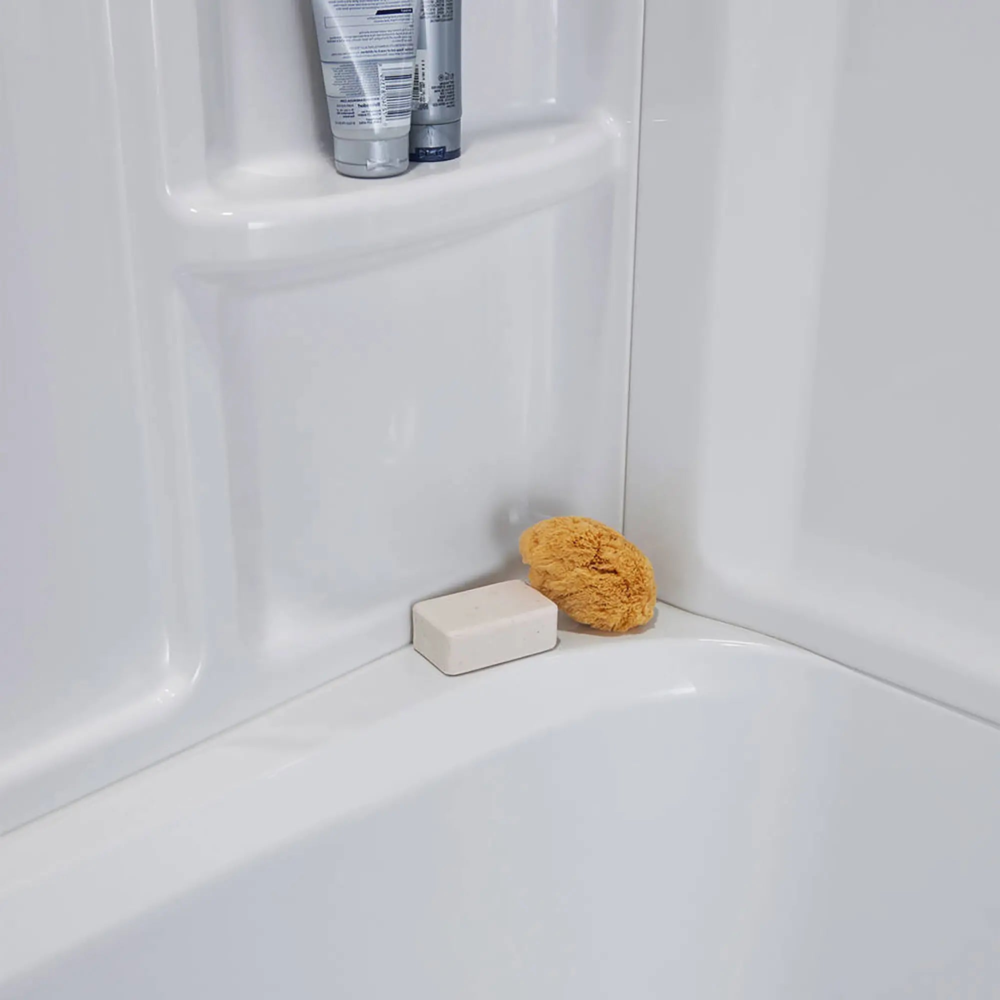 Elevate Seated Shower Base - Right Hand Outlet // ARCTIC // 174534_6030ST3R.011_7_0_CDNwebp.webp