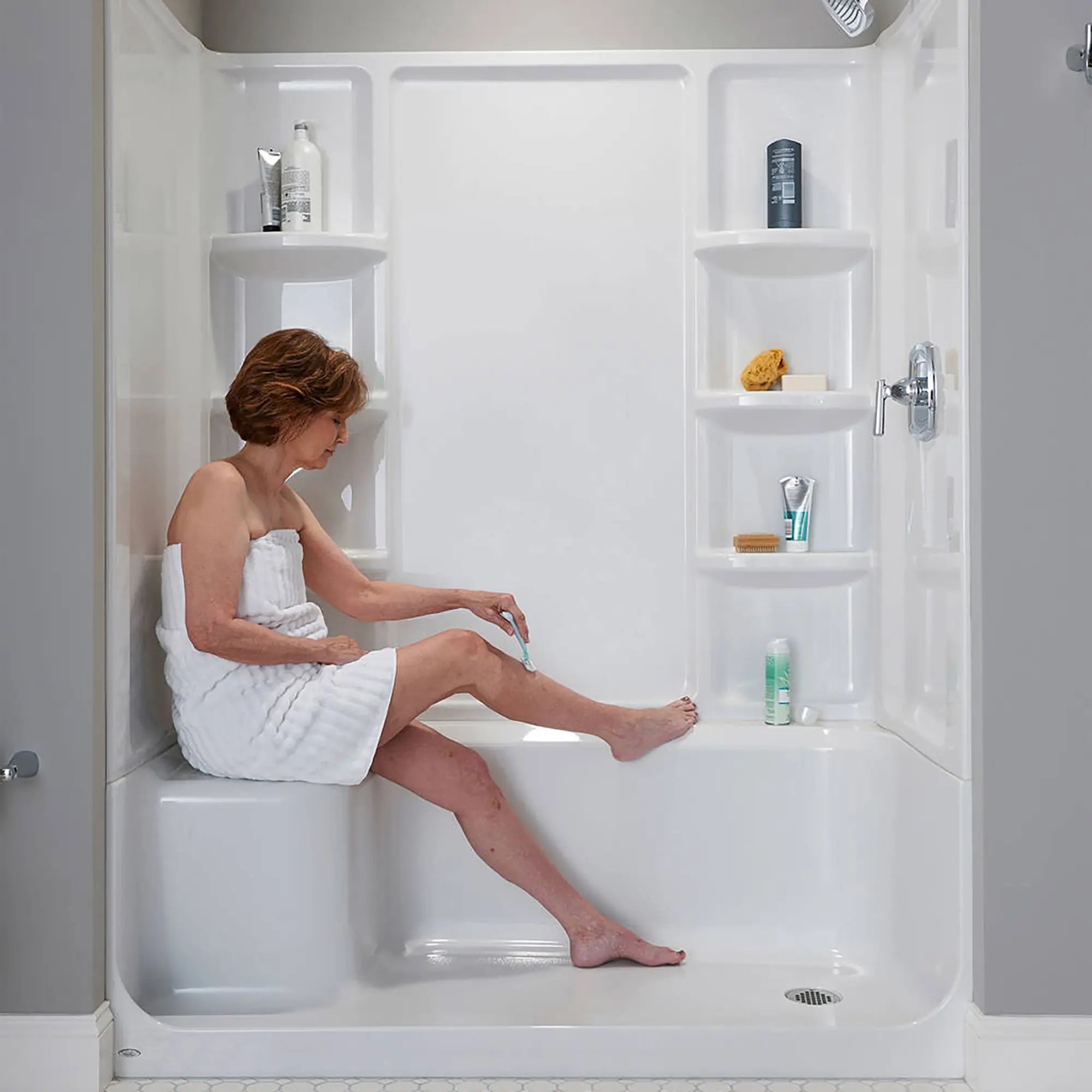 Elevate Seated Shower Base - Right Hand Outlet // ARCTIC // 174536_6030ST3R.011_4_0_CDNwebp.webp