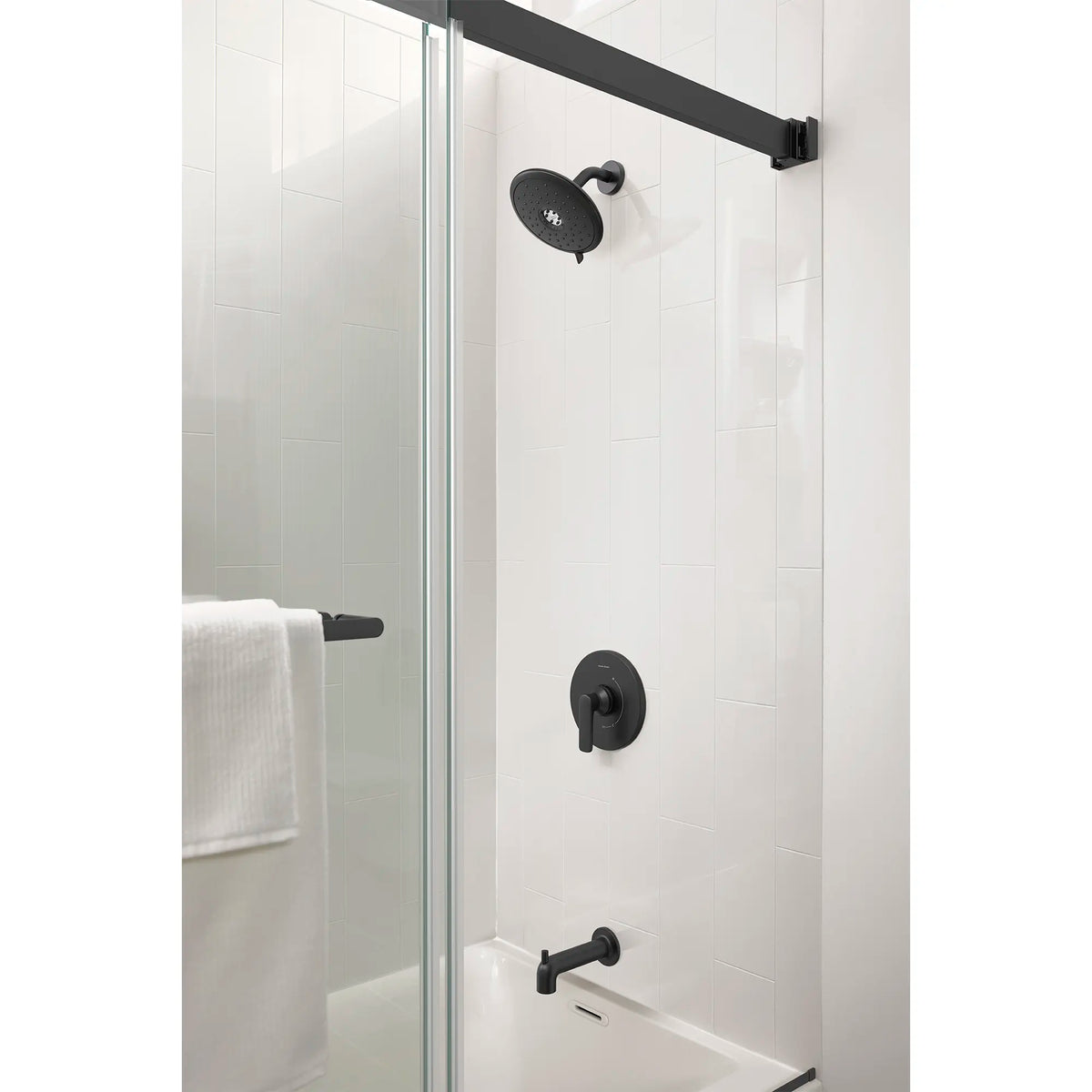 Aspirations 1.8 gpm/6.8 L/min Tub and Shower Trim Kit With Water-Saving Showerhead and Double Ceramic Pressure Balance Cartridge With Lever Handle // TUB & SHOWER / MATTE BLACK // 233869_Aspirations_EnvironmentCloseUp_TU061508.243_AM00854400.243_2952BWT32.020_0001_Nov2023_CDNwebp.webp
