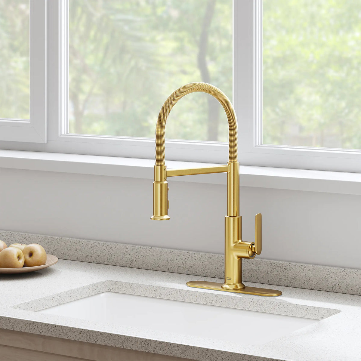 Sonner Single-Handle Semi-Pro 3-Function Kitchen Faucet 1.8 gpm/6.8 L/min with Deck Plate // BRUSHED COOL SUNRISE // 262427_Sonner_EnvironmentCloseUp_117696GN00_0002_FEBRUARY2025_1_CDNwebp_cdf08c5c-5b6c-4ded-8466-2ae45c5d1b43.webp