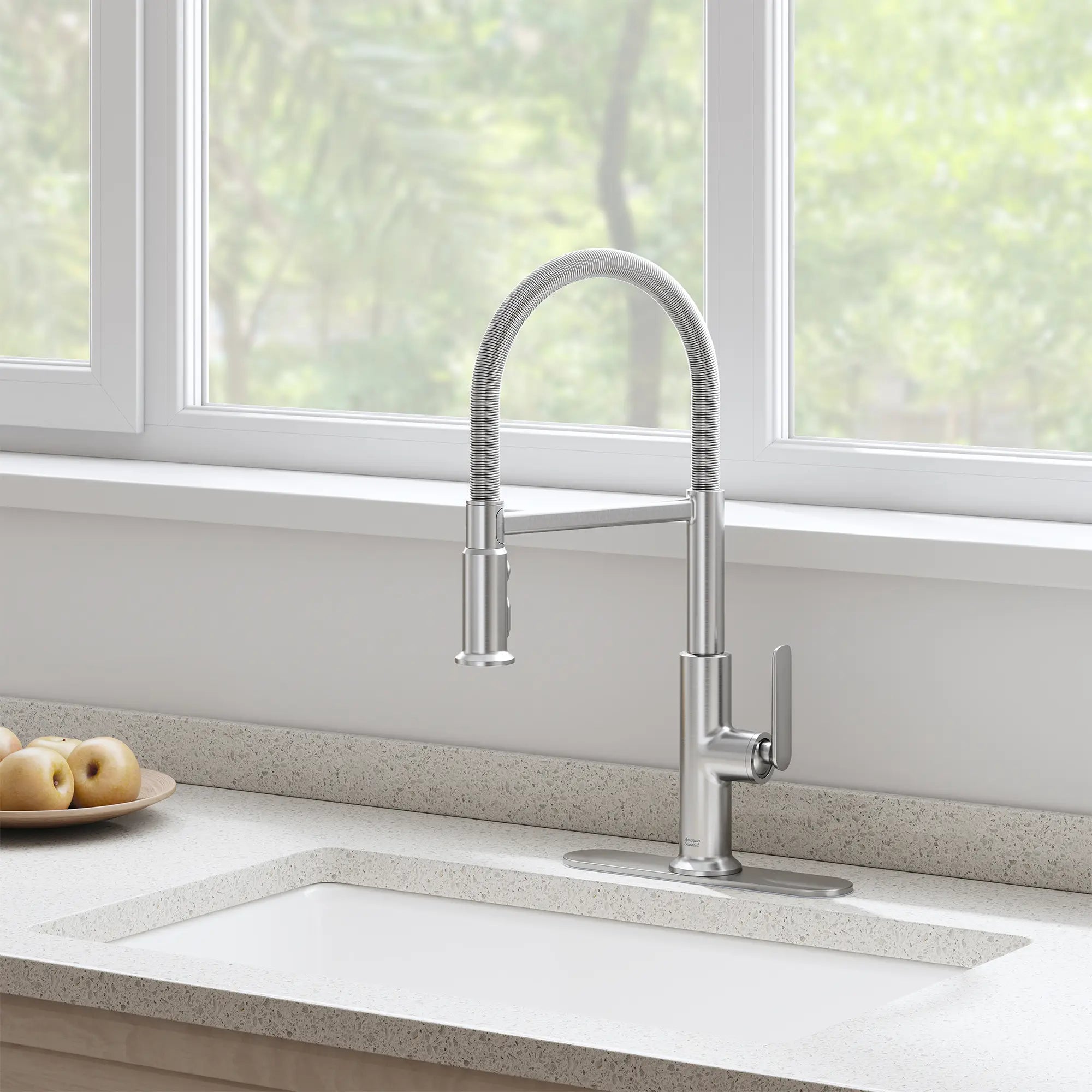 Sonner Single-Handle Semi-Pro 3-Function Kitchen Faucet 1.8 gpm/6.8 L/min with Deck Plate // STAINLESS STEEL // 262435_Sonner_EnvironmentCloseUp_1176960750_0002_FEBRUARY2025_0_CDNwebp_5d2b1ecd-aa05-4bef-add8-af76fe4bfc40.webp