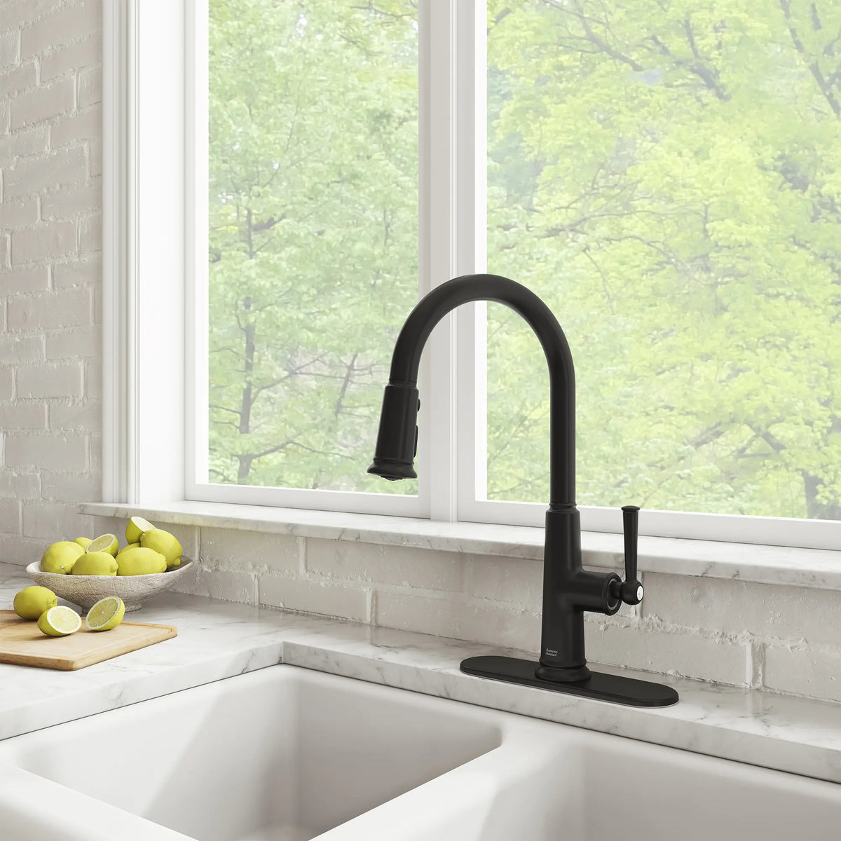 Highgrove Single-Handle Pull-Down 3-Function Kitchen Sink Faucet 1.8 gpm/6.8 L/min with Deck Plate // MATTE BLACK // 262453_Highgrove_EnvironmentCloseUp_1176342430_0001_APRIL2025_0_CDNwebp_b9e50b7f-5a79-4fbe-a4c3-c67c3f1560d1.webp
