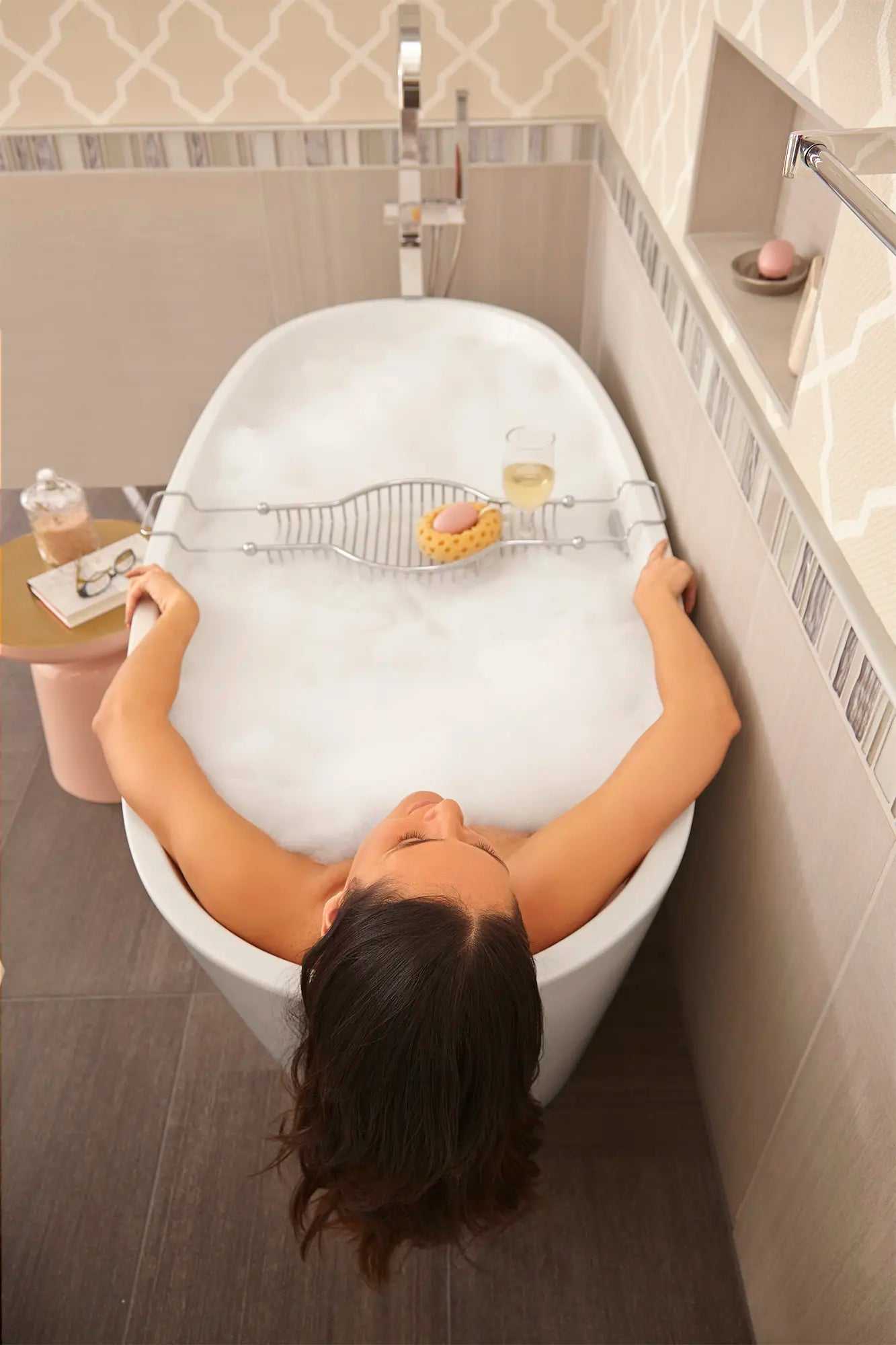 Coastal Freestanding Tub // WHITE // 32856_L_2765014020_2_0_CDNwebp.webp