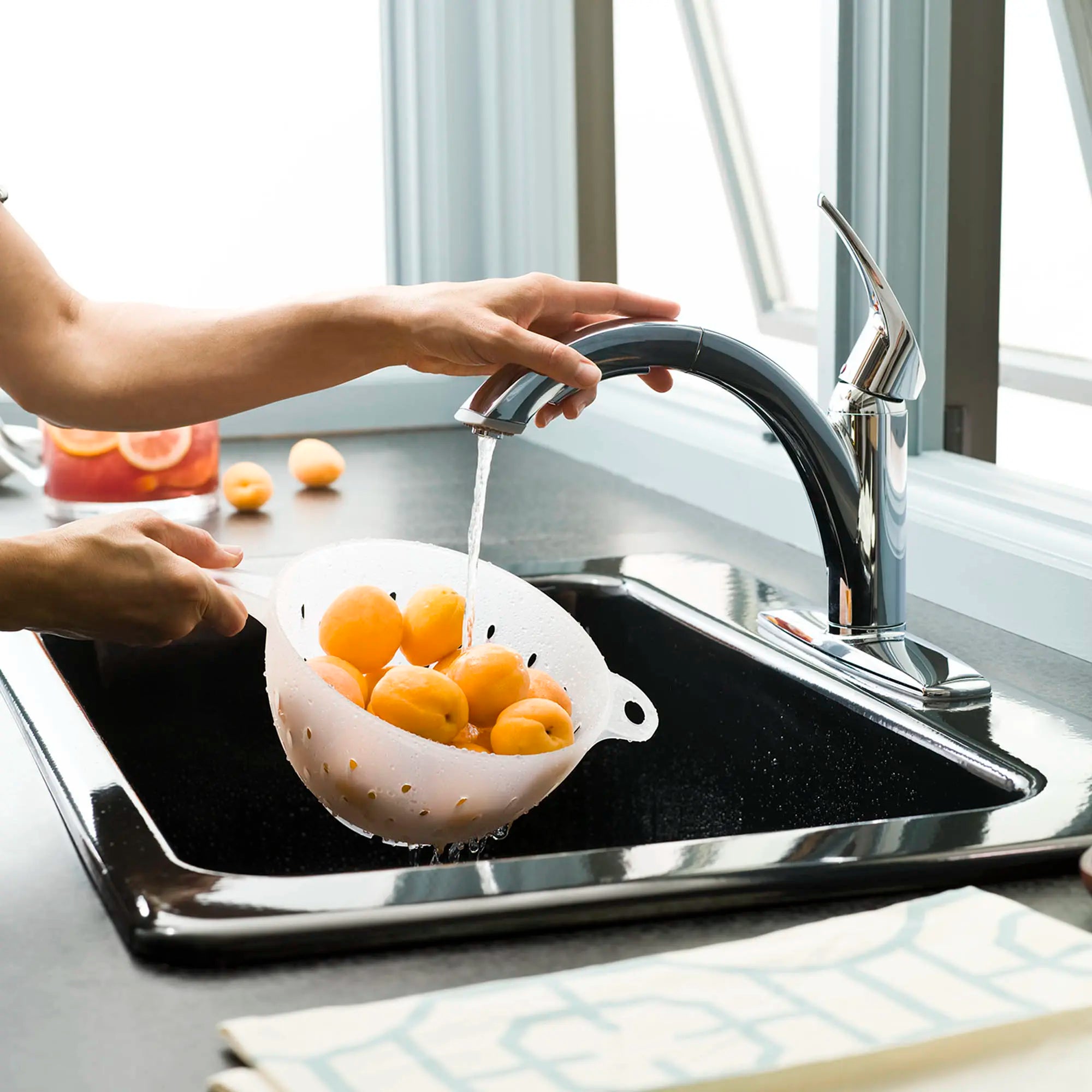 Arch Single Handle Pull Out Kitchen Faucet // POLISHED CHROME // 32885_l_4101100002_4_0_CDNwebp.webp