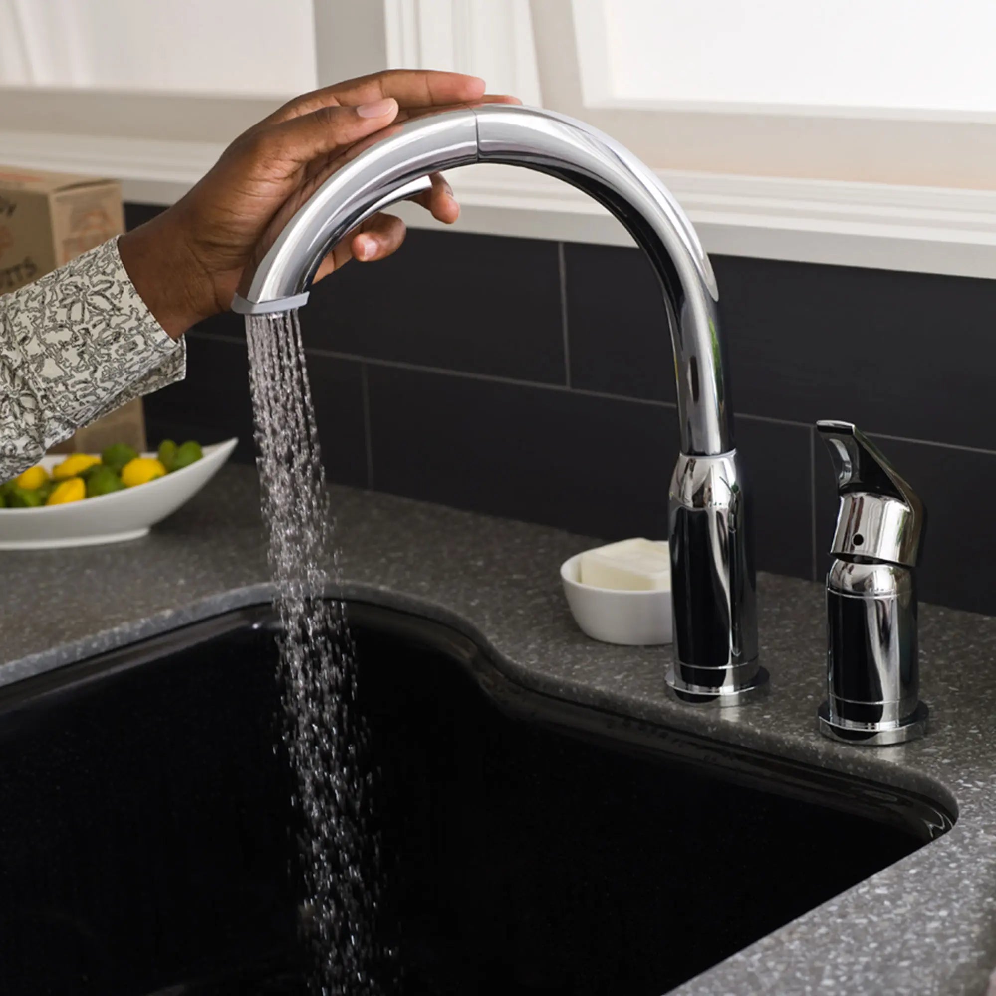 Arch Single Handle Pull Out High-Arc Kitchen Faucet // POLISHED CHROME // 32895_L_4101350002_04_0_CDNwebp.webp