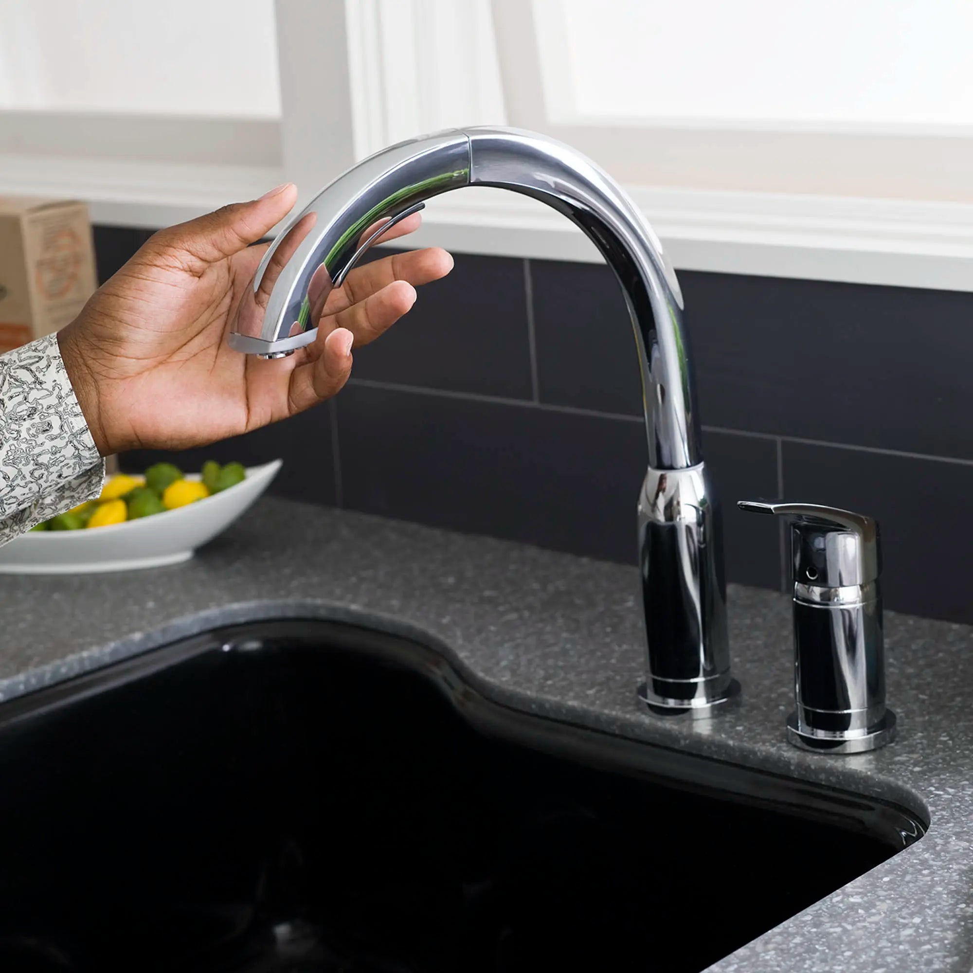 Arch Single Handle Pull Out High-Arc Kitchen Faucet // POLISHED CHROME // 32914_l_4101350002_4_0_CDNwebp.webp