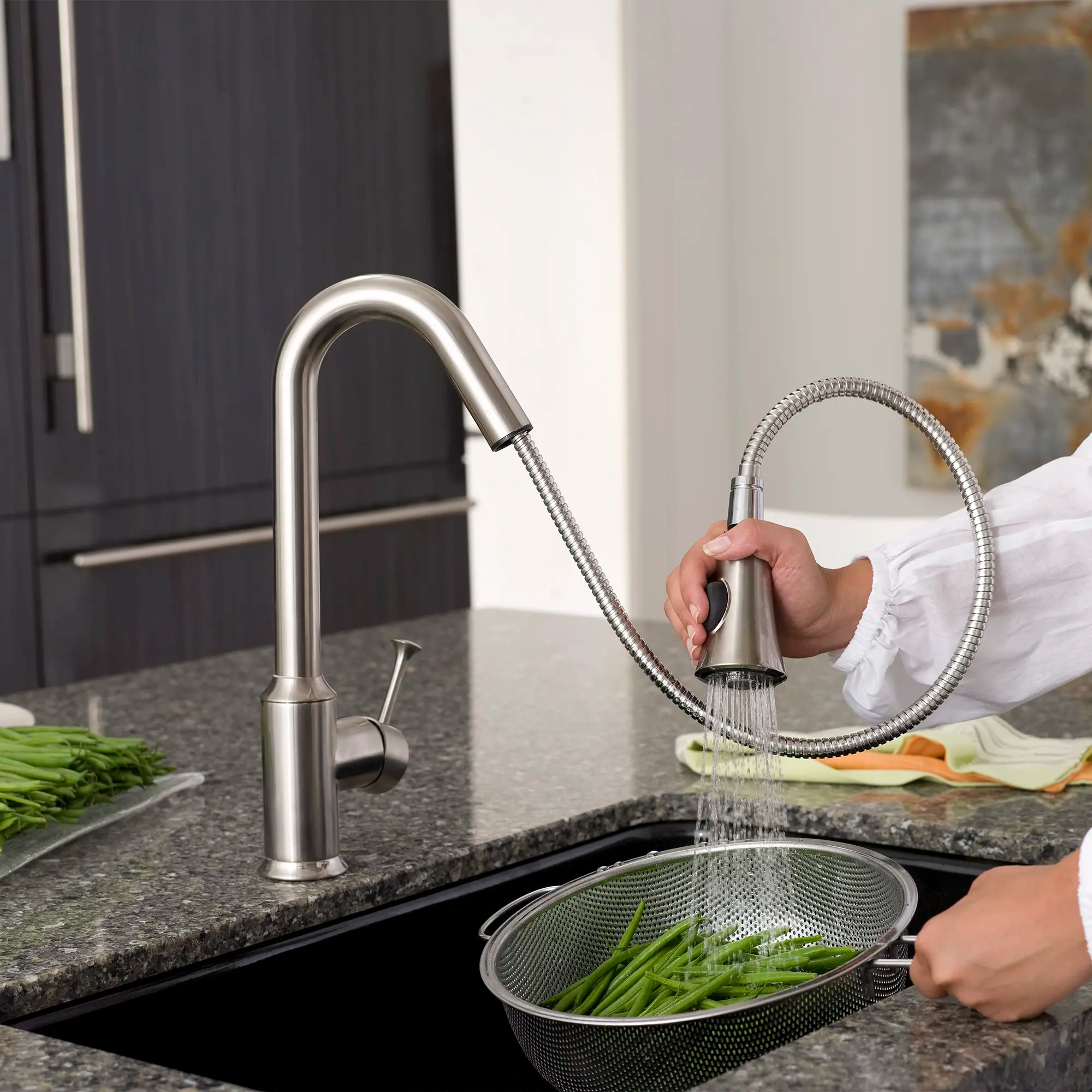 Pekoe® Single-Handle Pull-Down Dual-Spray Kitchen Faucet 2.2 gpm/8.3 L/min // STAINLESS STEEL // 32947_l_4332300075_3_0_CDNwebp.webp