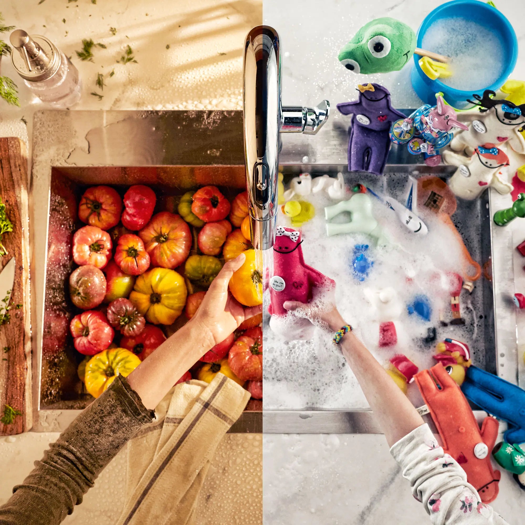 Beale® Touchless Single-Handle Pull-Down Dual Spray Kitchen Faucet 1.5 gpm/5.7 L/min // POLISHED CHROME // 33001_L_4931380002_0_CDNwebp.webp