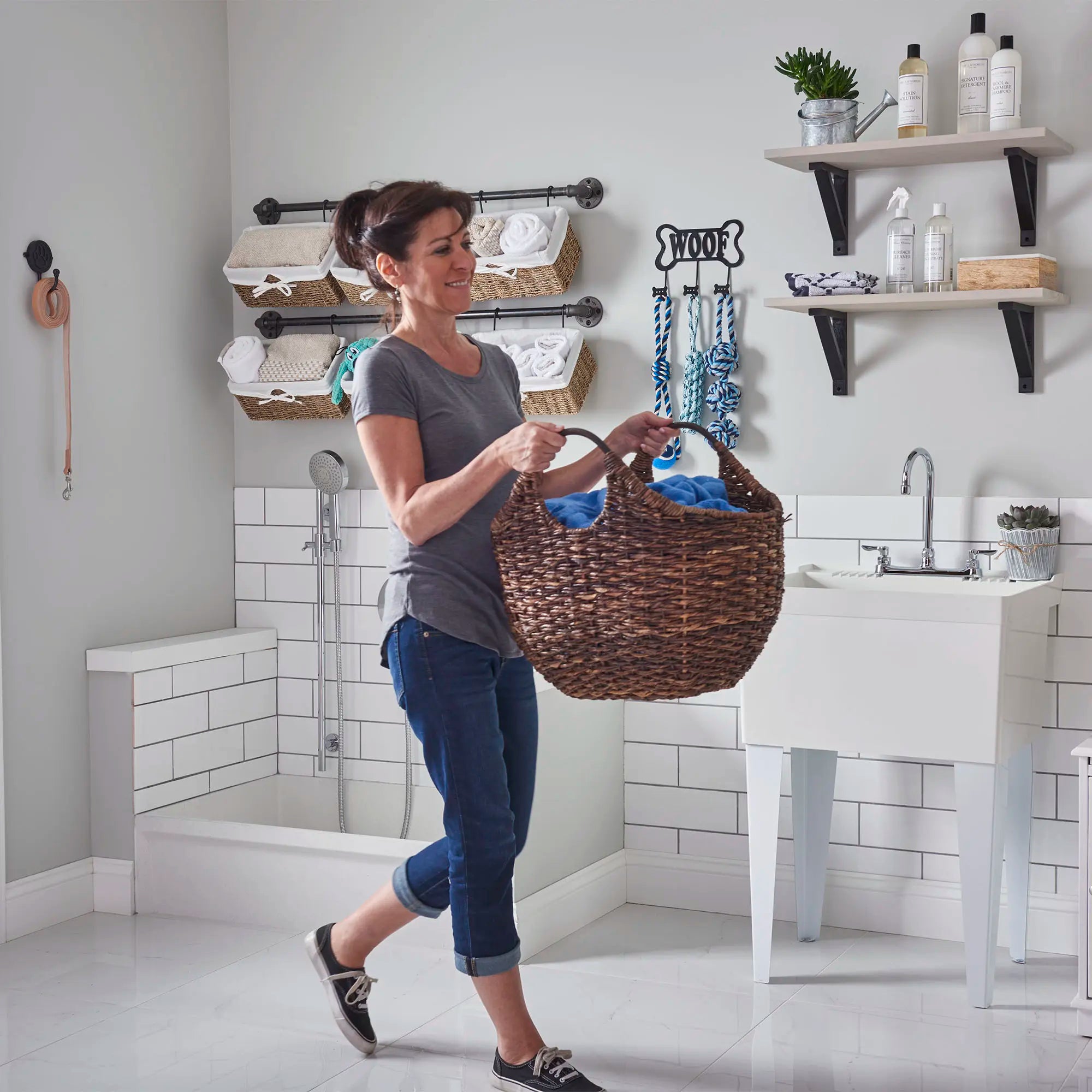 Monterrey® Top Mount Kitchen Faucet With Gooseneck Spout and Lever Handles 1.5 gpm/5.7 L/min // POLISHED CHROME // 33089_L-6405140002_4_0_CDNwebp.webp