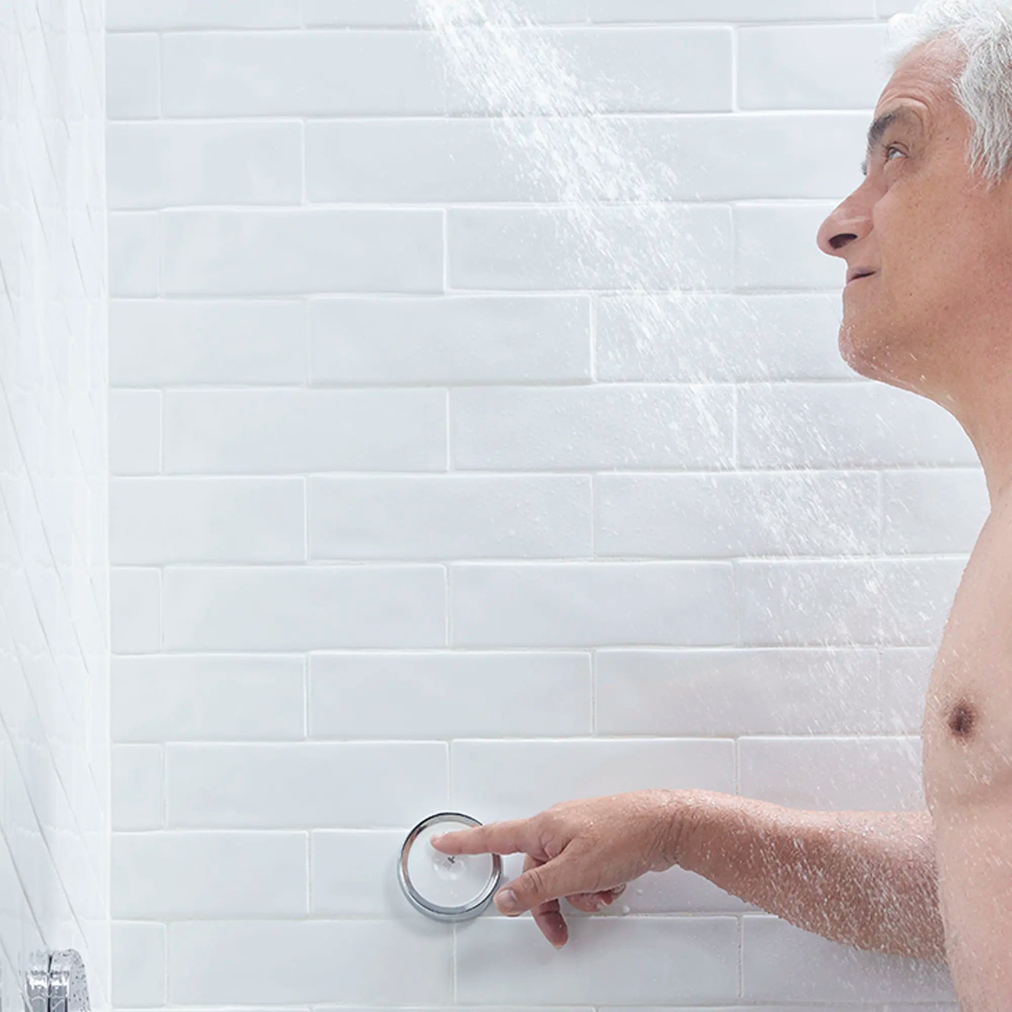 Spectra® eTouch 7-Inch 2.5 gpm/9.5 L/min Fixed Showerhead // POLISHED CHROME // 33142_L-9035474002_3_0_CDNwebp.webp