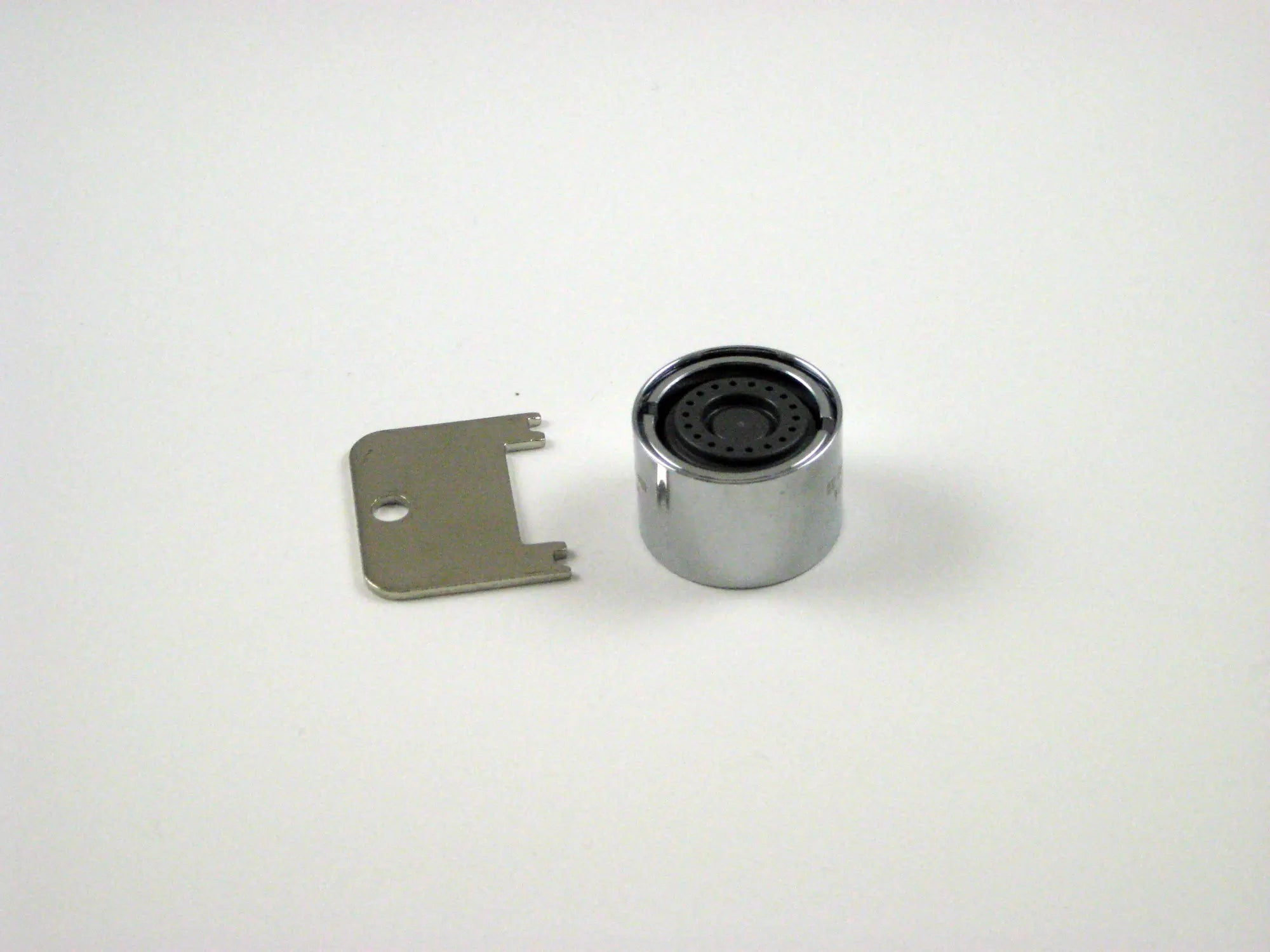 0.5 gpm Non-Aerated Spray With Key // POLISHED CHROME // 45969_066508-0020A_2_0_CDNwebp.webp