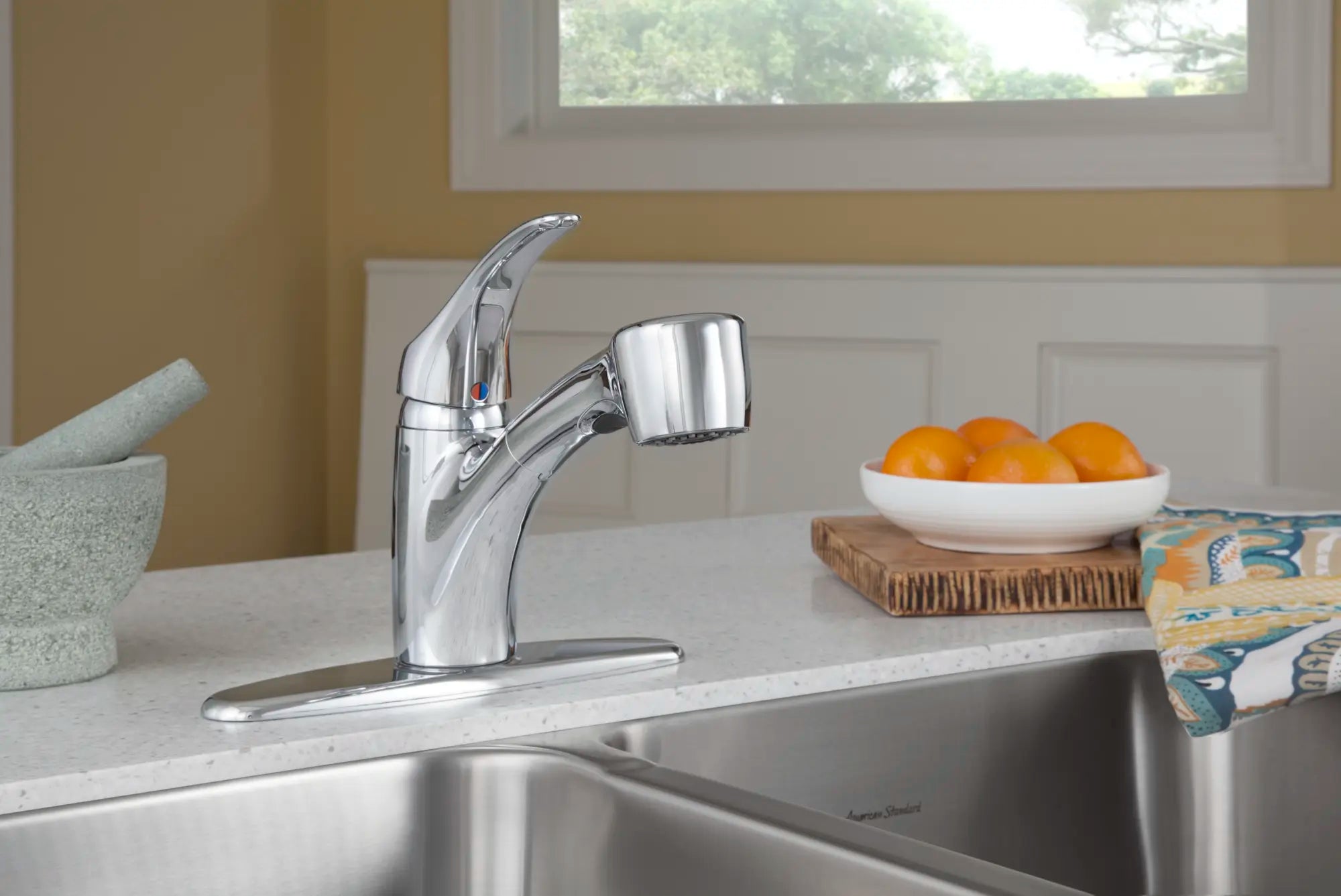 Edgemere 1-Handle Pull-Out Kitchen Faucet // POLISHED CHROME // 63817_9016100002_0_CDNwebp.webp