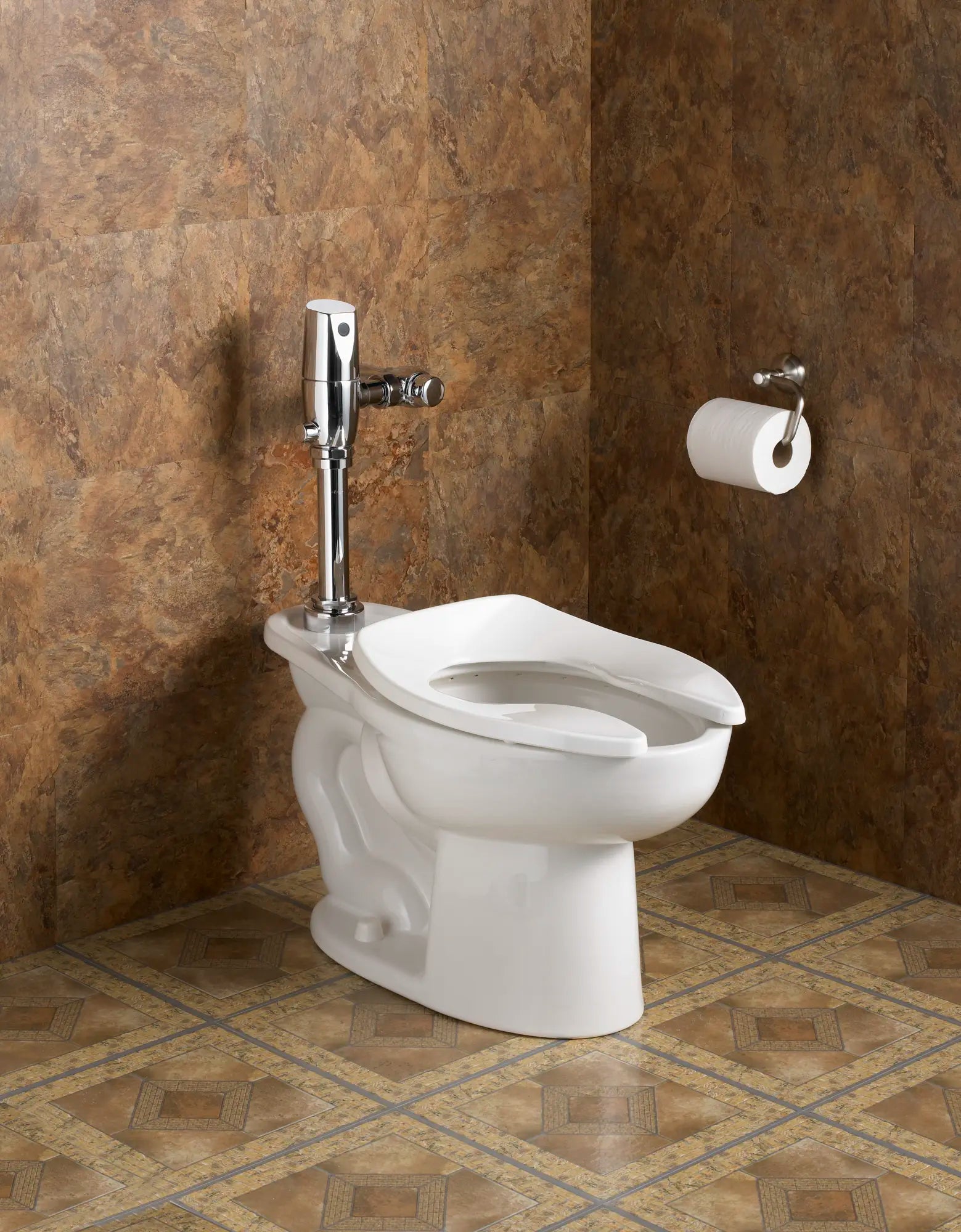Heavy-Duty Plus Commercial Toilet Seat // WHITE // 66126_B_5910100020_CDNwebp.webp