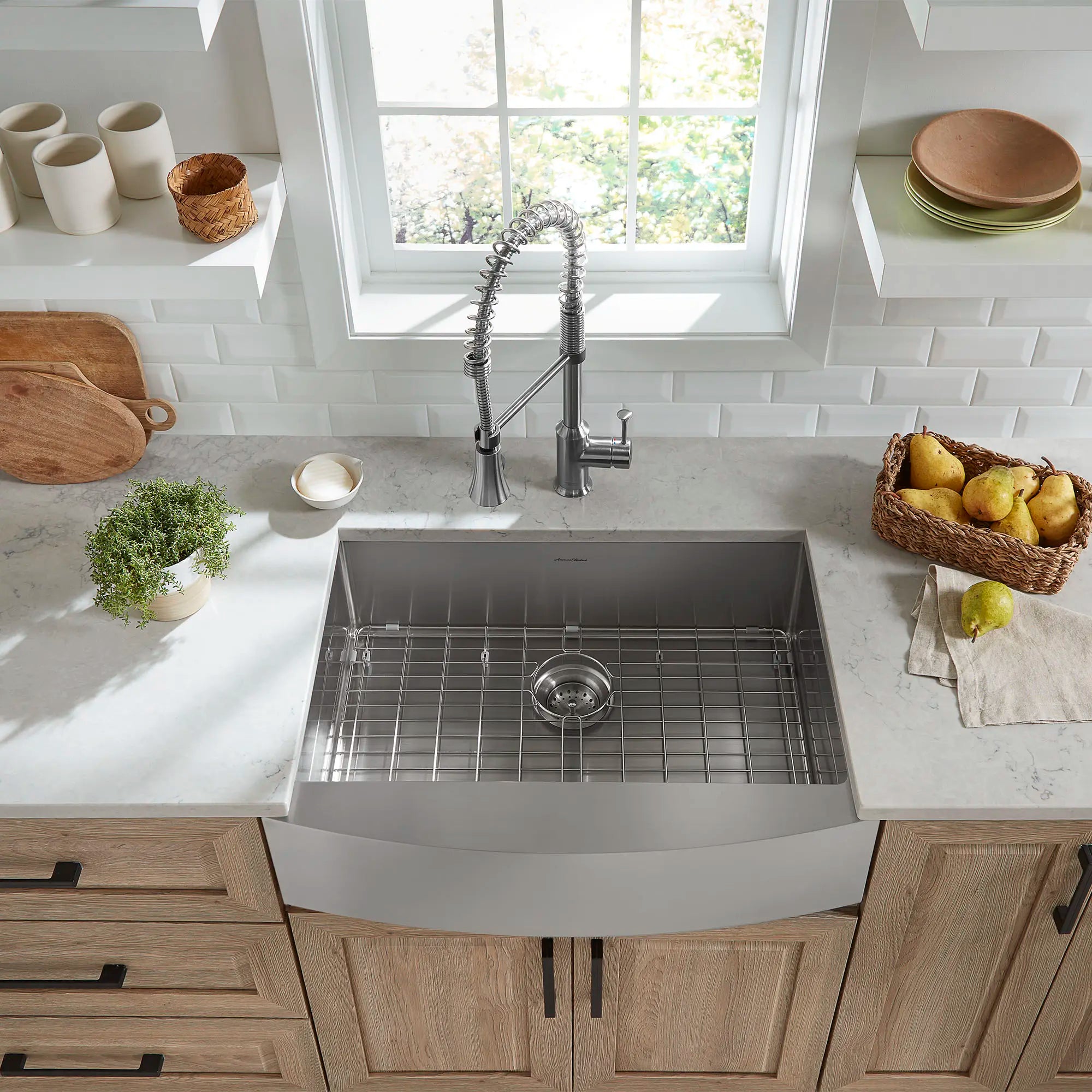 Pekoe® 30 x 22-Inch Stainless Steel Single-Bowl Farmhouse Kitchen Sink // STAINLESS STEEL // 69288_B-18SB9302200A075_Grid_1__CDNwebp.webp