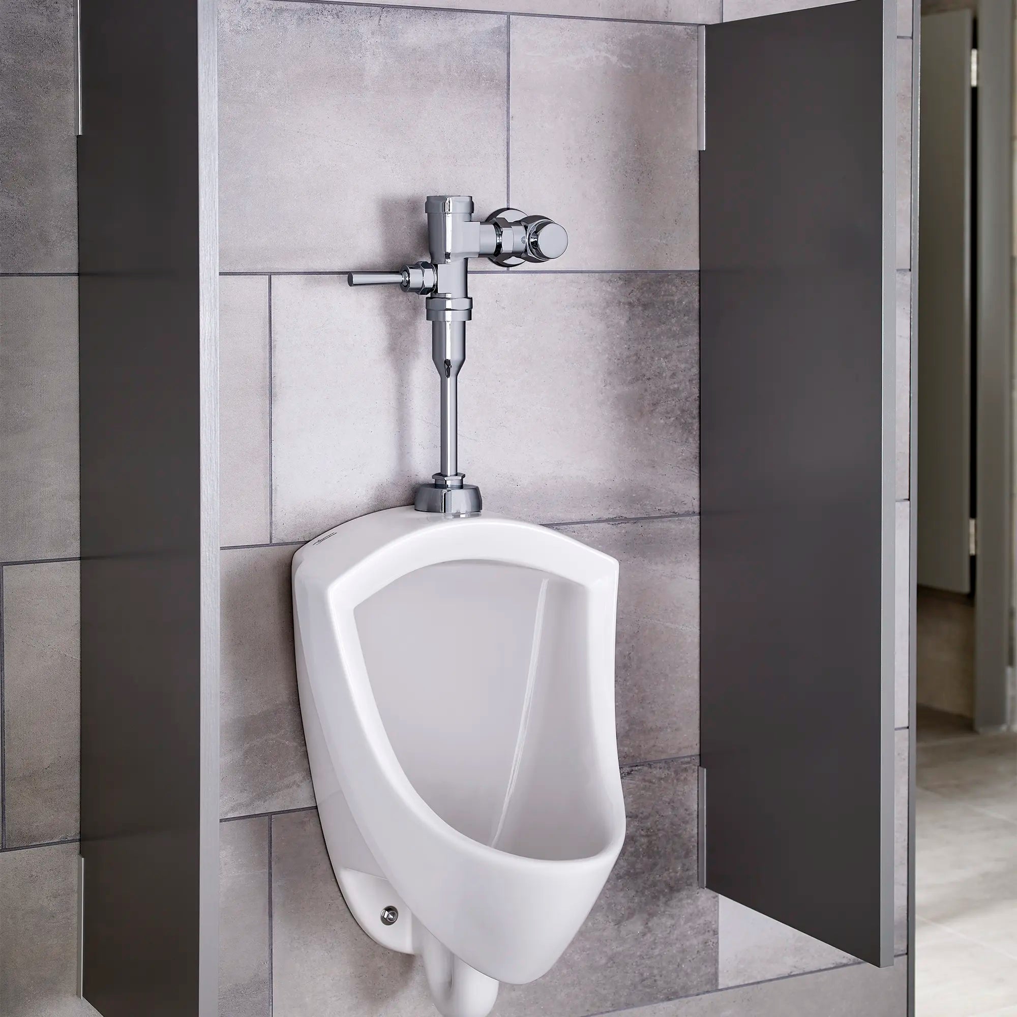 Pintbrook® 0.125 – 0.5 gpf (0.47 – 1.9 Lpf) Top Spud Urinal // WHITE // 74472_B-6002001020_03_CDNwebp.webp