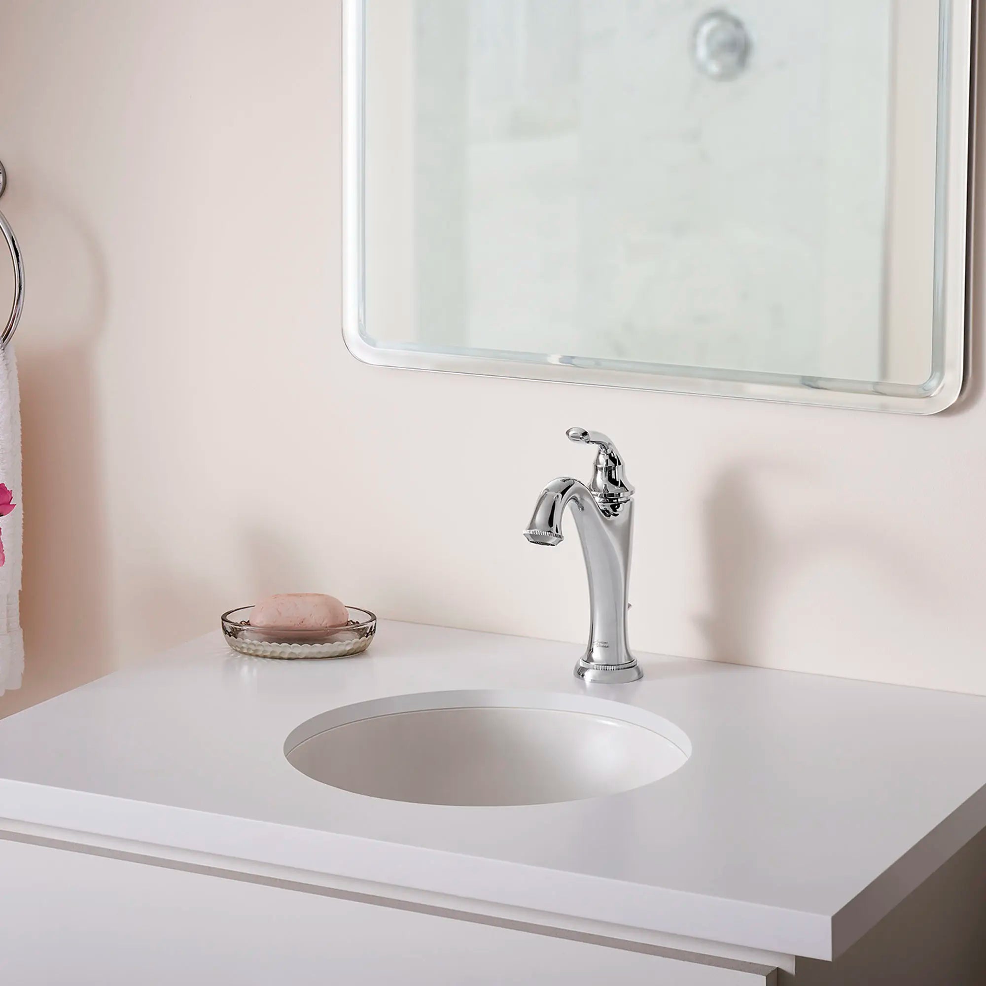 Patience® Single Hole Single-Handle Bathroom Faucet 1.2 gpm/4.5 L/min With Lever Handle // POLISHED CHROME // 76772_B-7106101002__2__CDNwebp.webp