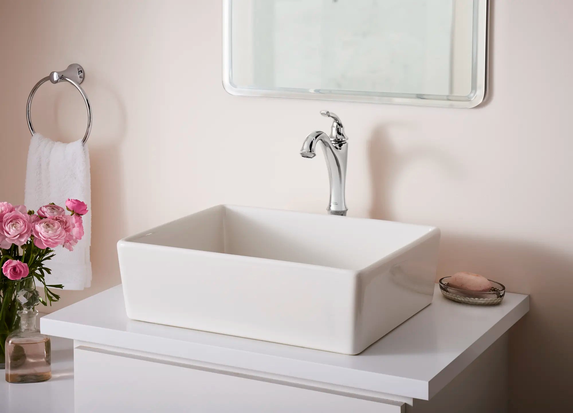 Patience® Single Hole Single-Handle Bathroom 1.2 gpm/4.5 L/min With Lever Handle // POLISHED CHROME // 76848_B-7106152002_1__CDNwebp.webp