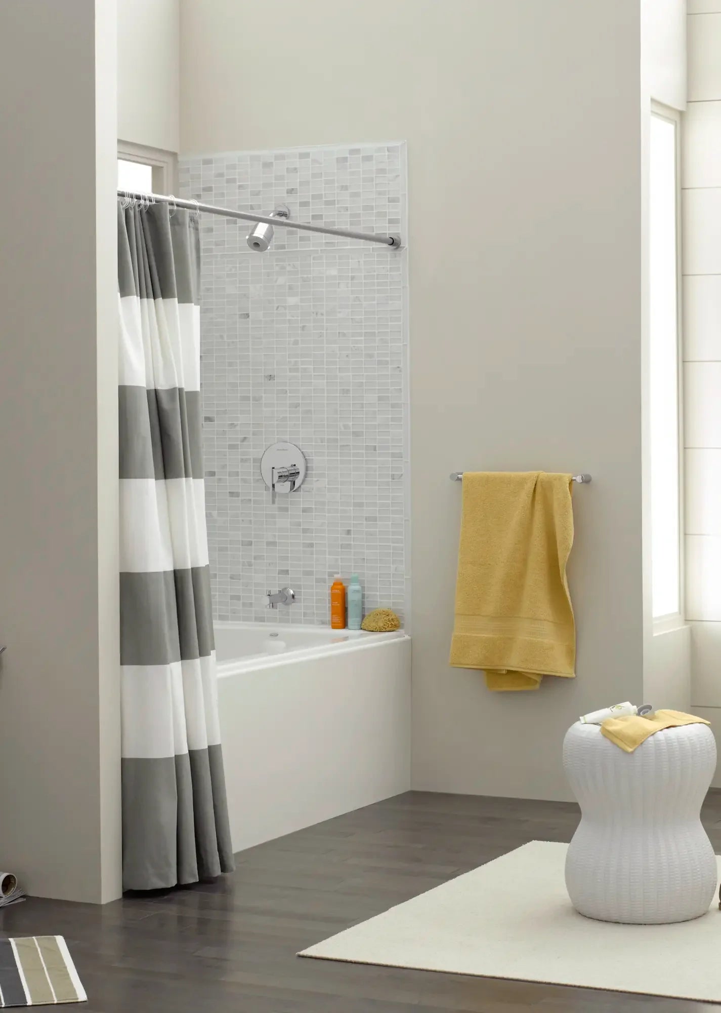 Berwick 2.0 GPM Tub and Shower Trim Kit with FloWise Showerhead and Lever Handle // POLISHED CHROME // 87332_B-T430508002_CDNwebp.webp