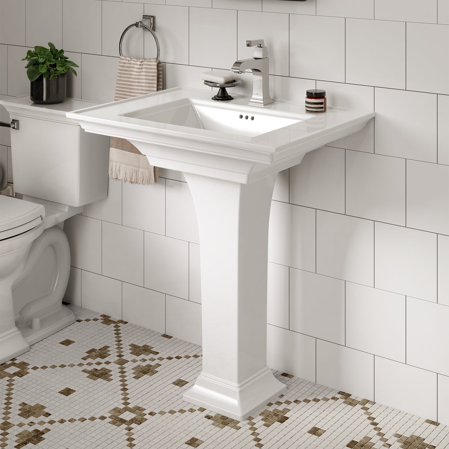 American Standard Wannenauslauf Town Square S – Poliertes Chrom, 1/2 IPS, Klassisches Design